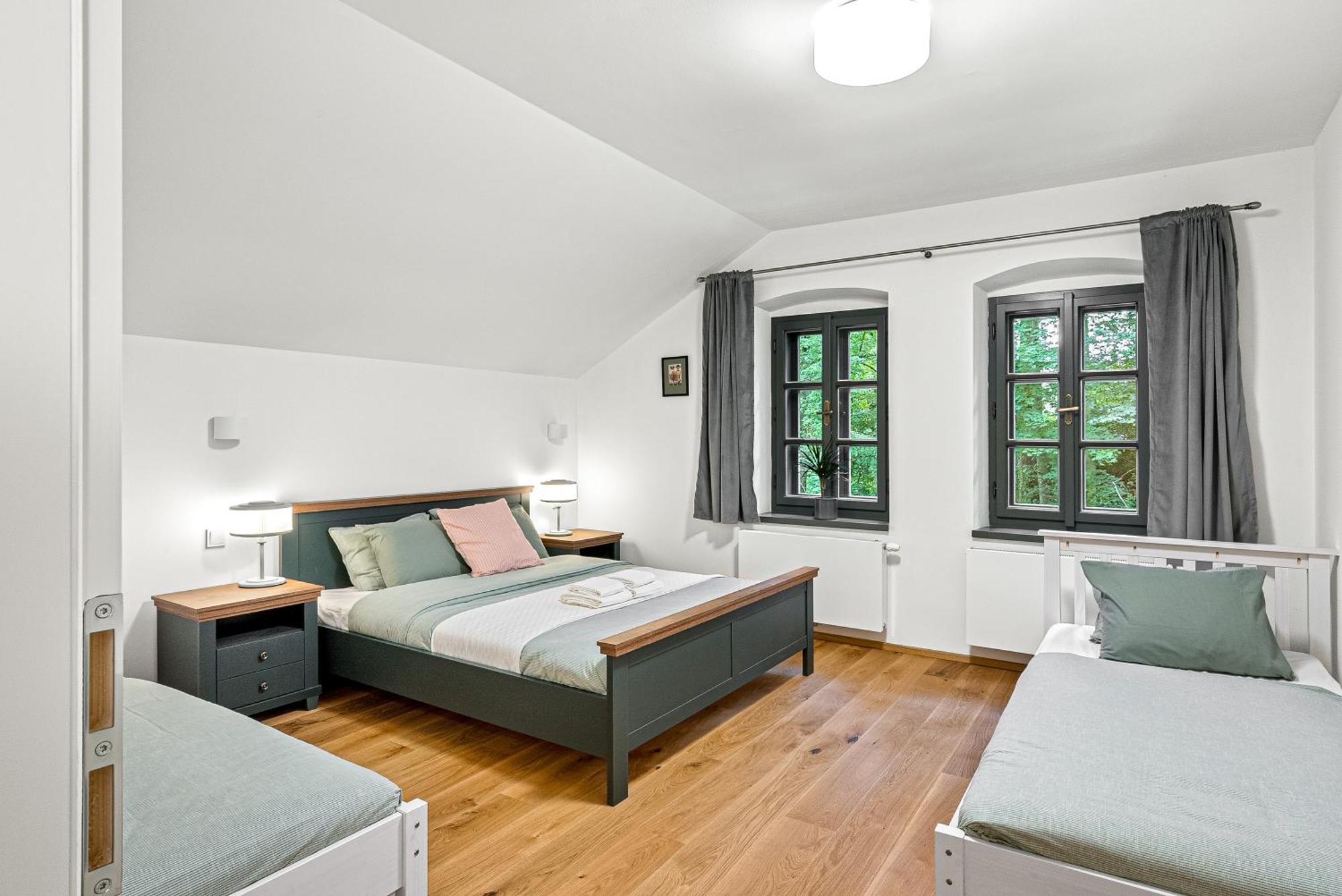 Hotel Vyletni Restaurace Rudolfov Jindřichův Hradec Exteriér fotografie